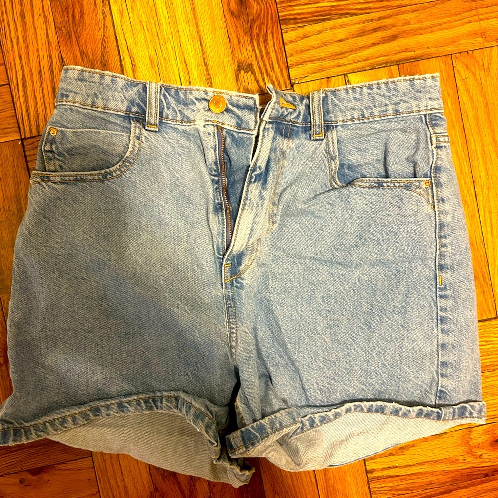 Zara jean shorts only worn once
